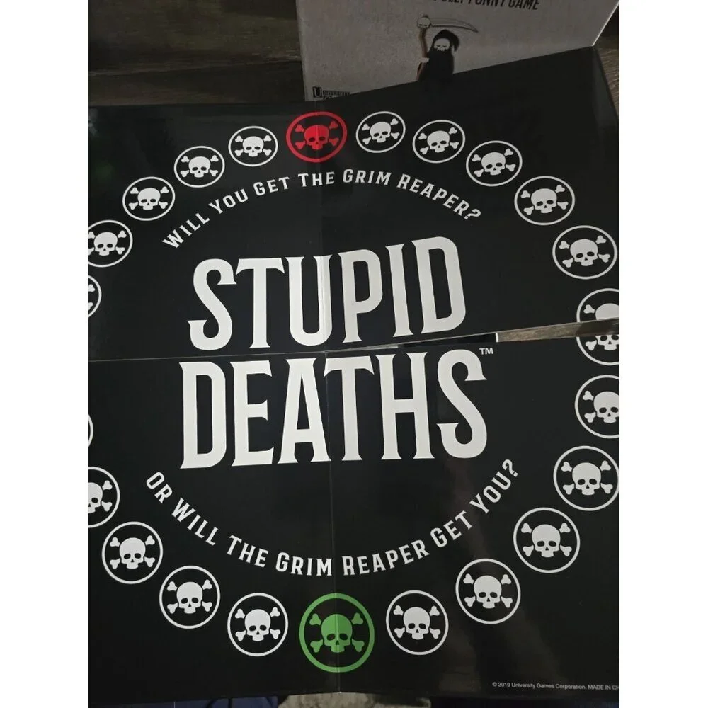 Stupid Deaths Board/Card Game (University Games, 2019) Complete NWOT
